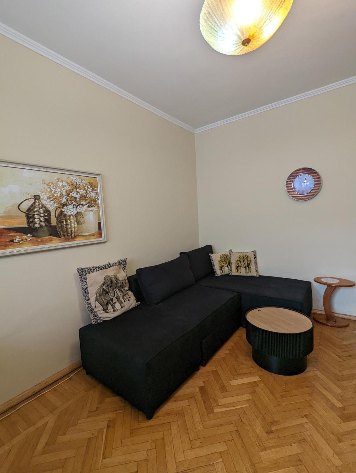 טיראנה Vintage Apartment In Center מראה חיצוני תמונה